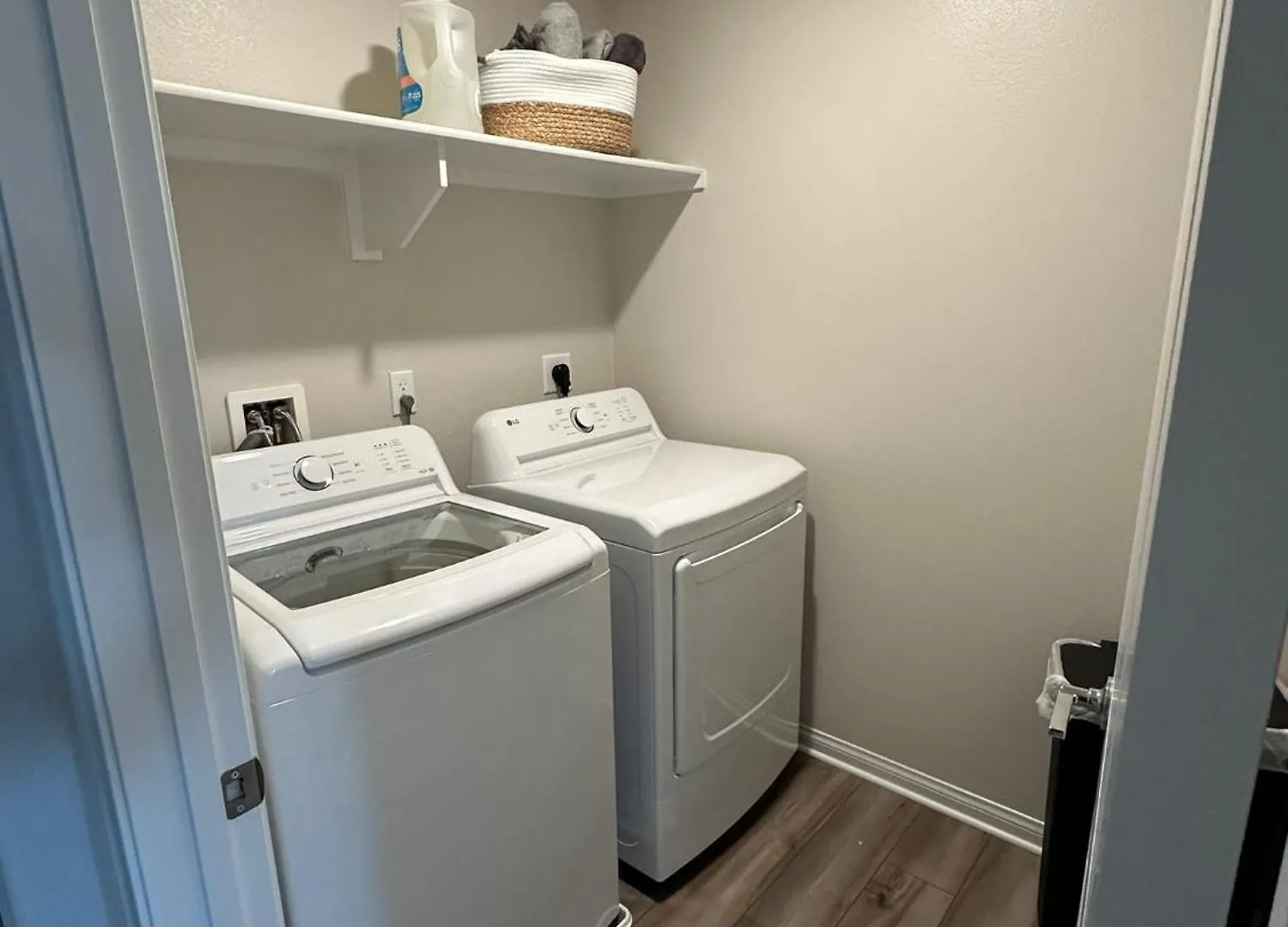 3 Bed 3 Bath Gated Corner Unit Apartment Upland